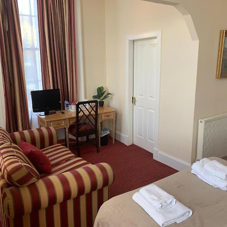 The Royal Hotel Blairgowrie and Rattray Buitenkant foto