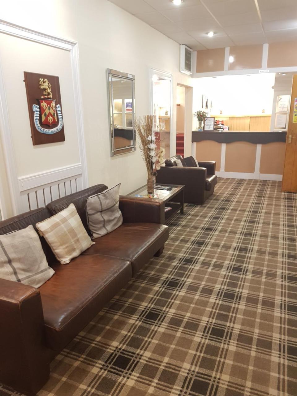 The Royal Hotel Blairgowrie and Rattray Buitenkant foto