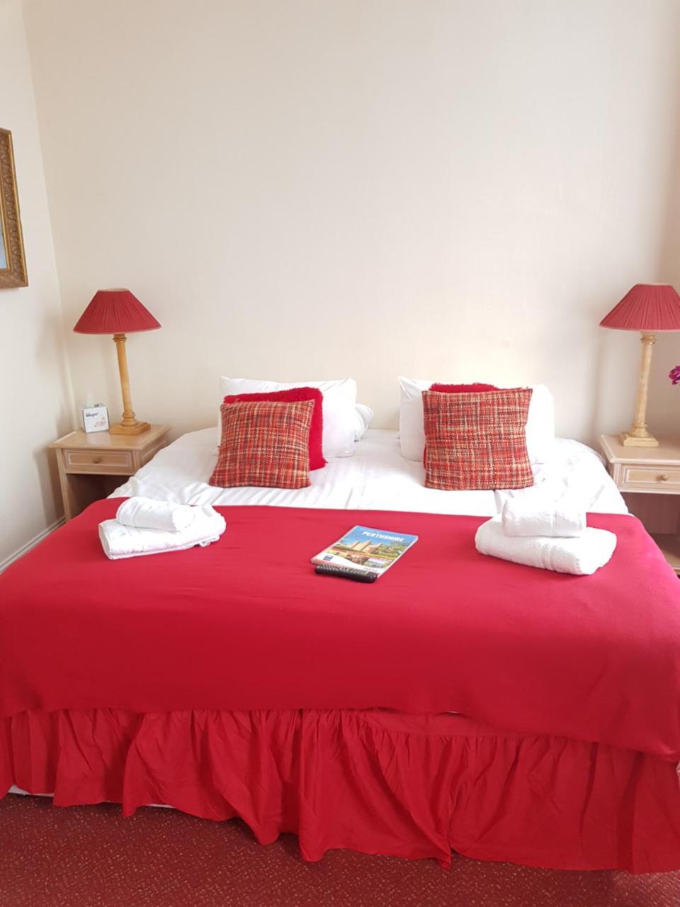 The Royal Hotel Blairgowrie and Rattray Buitenkant foto